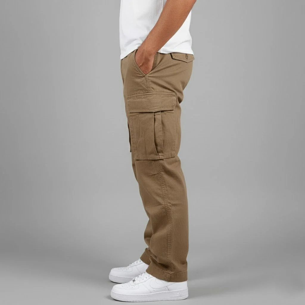 Pantalones cargo de estilo casual con ajuste relajado y bolsillos laterales